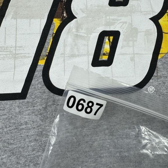 NWT NASCAR 2014 M&M's Racing #18 Kyle Busch Gray Graphic T-Shirt 2XL - Picture 7 of 7